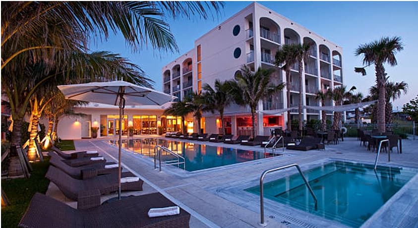 Harbour Hotel case study